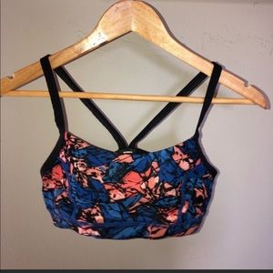 Lululemon size 6 bra